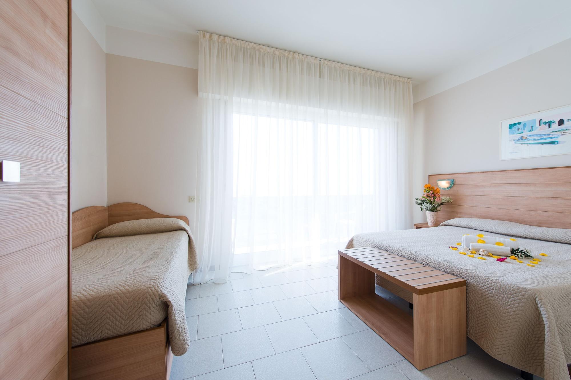 Hotel Giulietta Riccione Esterno foto