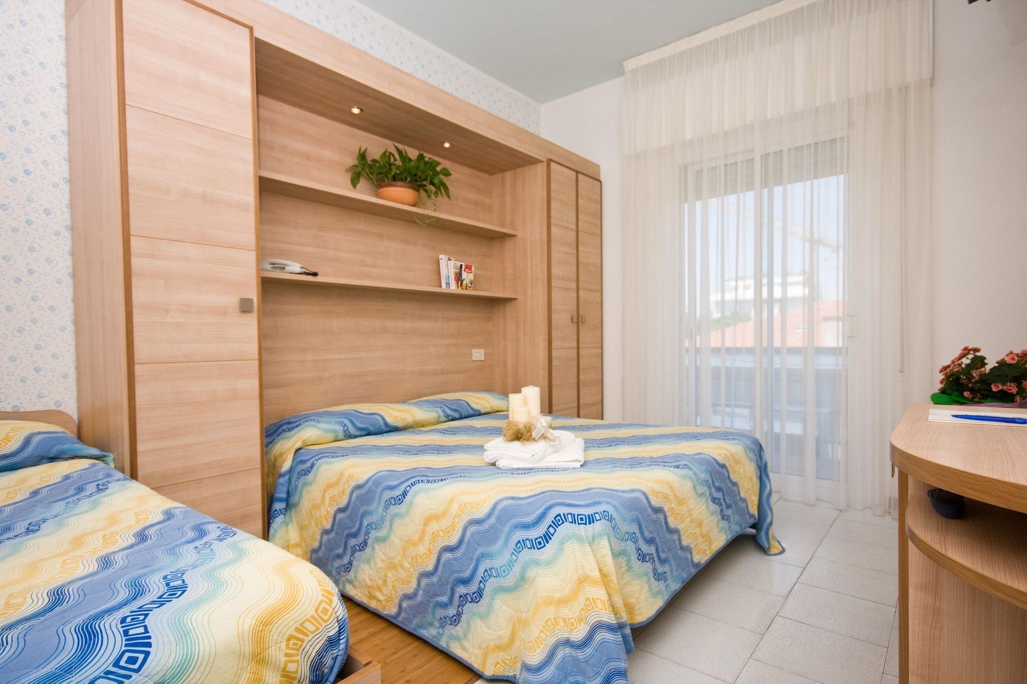 Hotel Giulietta Riccione Esterno foto