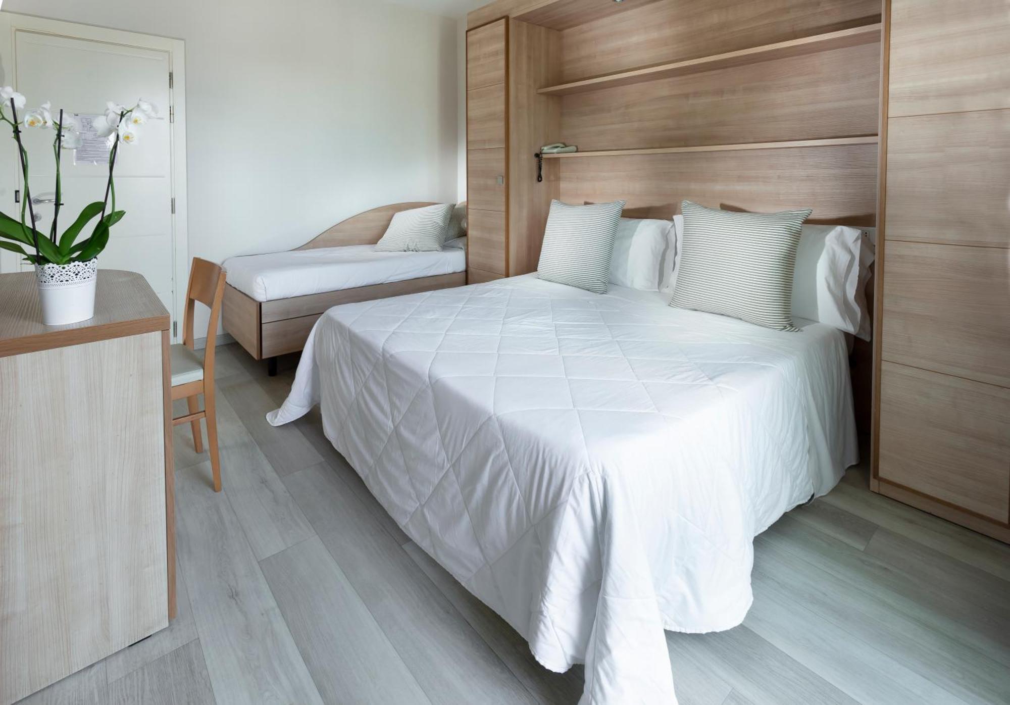 Hotel Giulietta Riccione Esterno foto