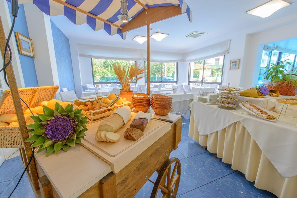 Hotel Giulietta Riccione Esterno foto