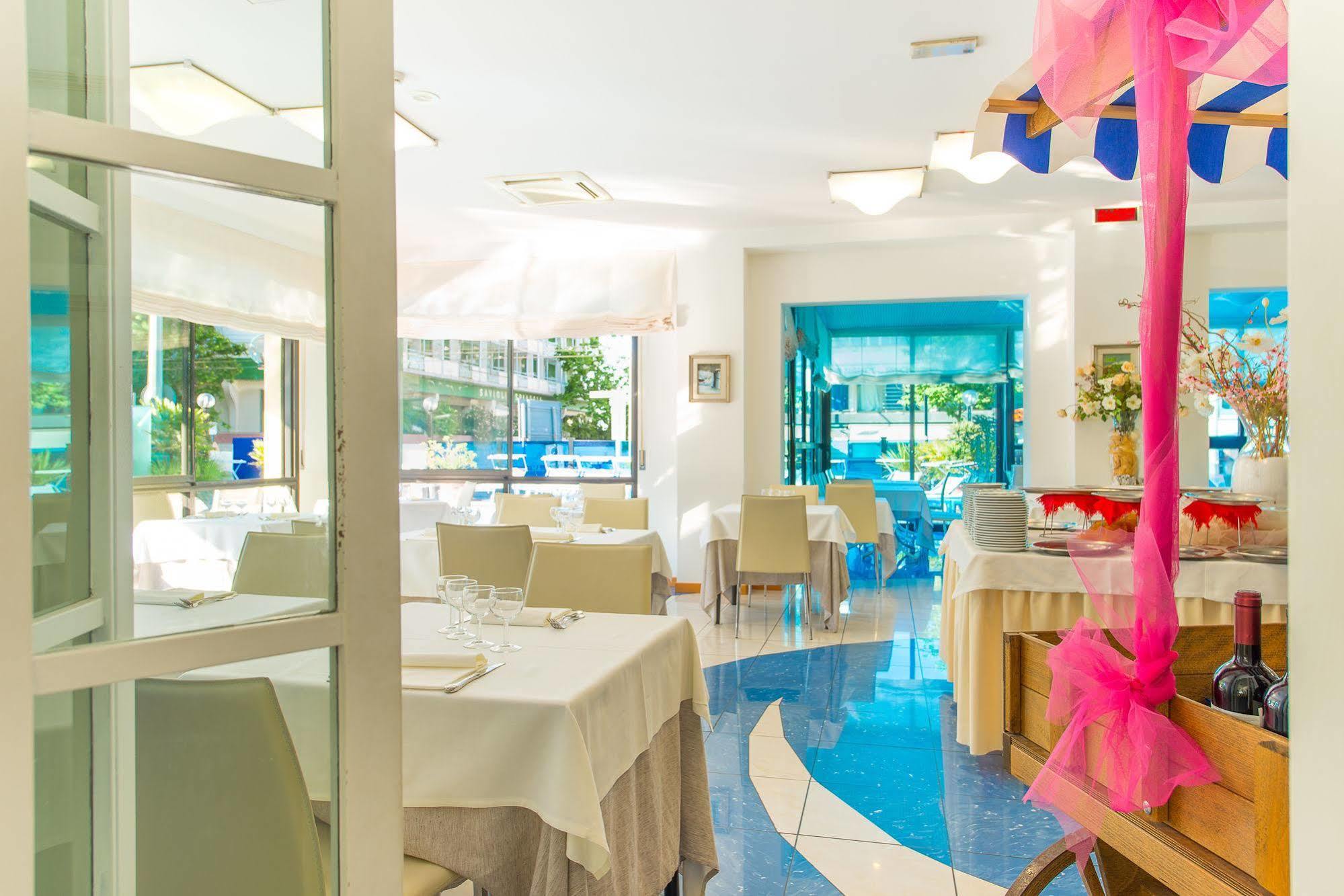 Hotel Giulietta Riccione Esterno foto