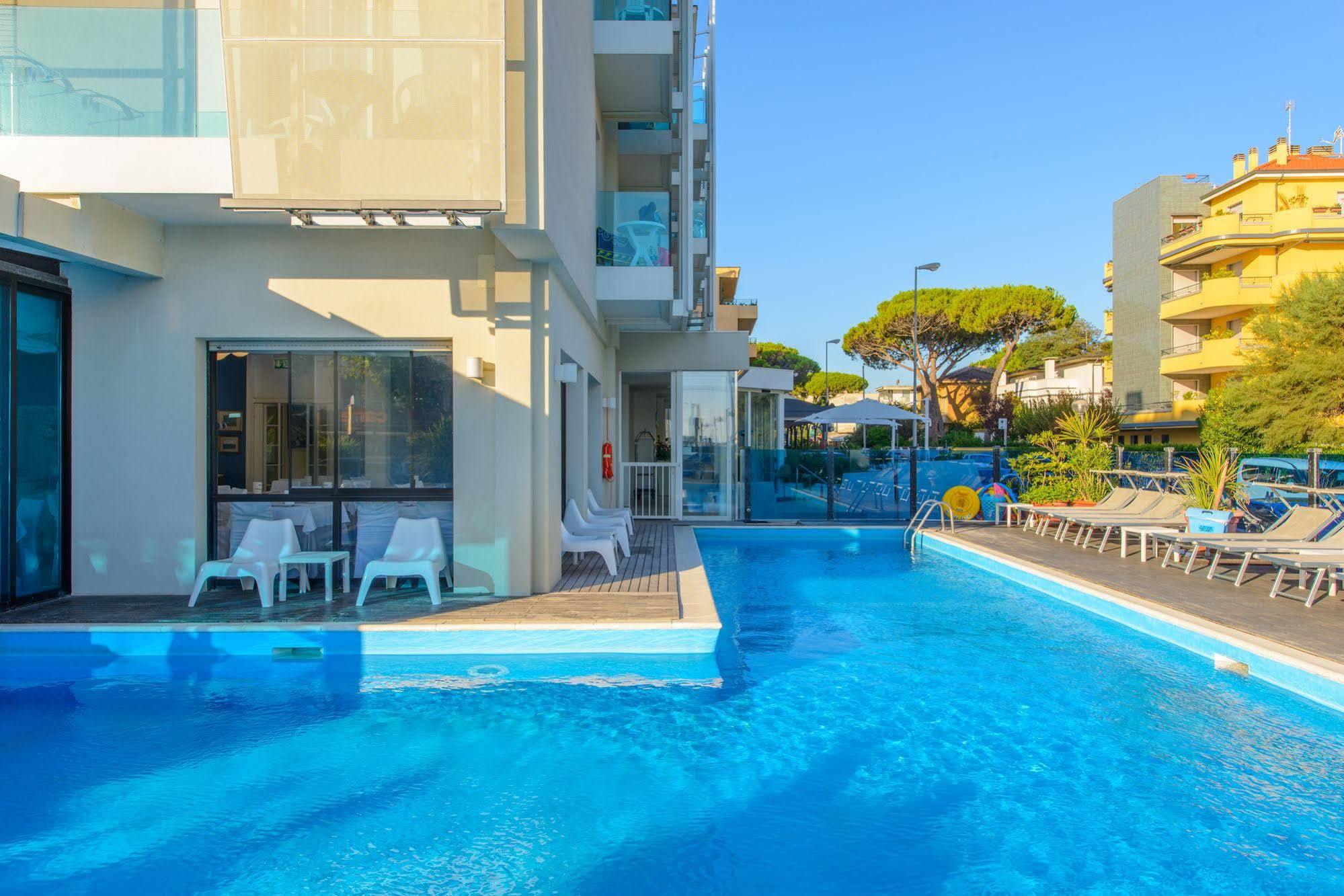 Hotel Giulietta Riccione Esterno foto