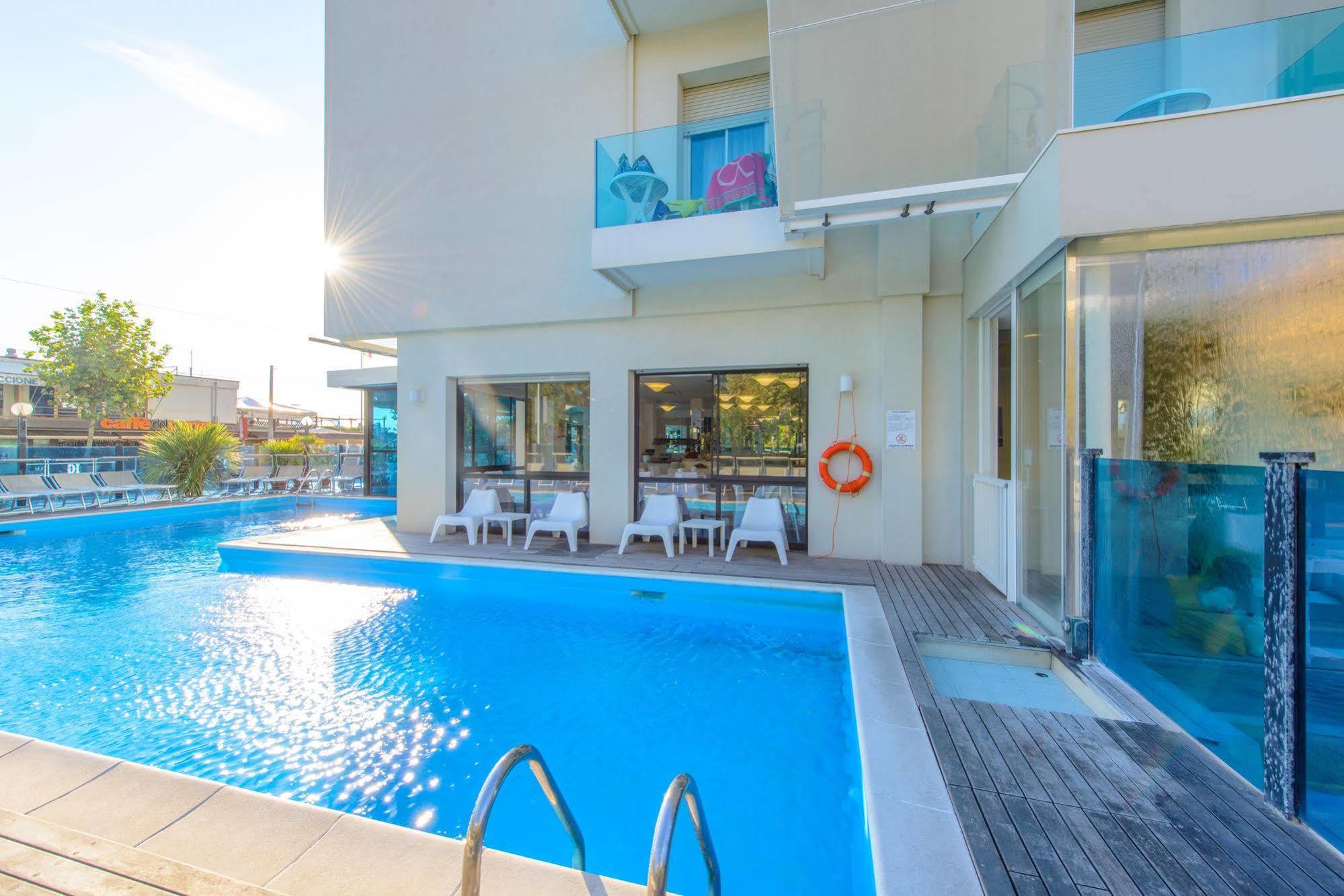 Hotel Giulietta Riccione Esterno foto