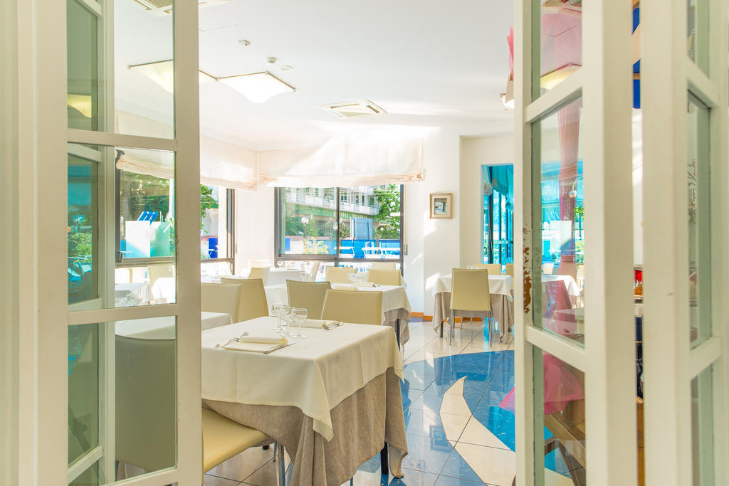 Hotel Giulietta Riccione Esterno foto