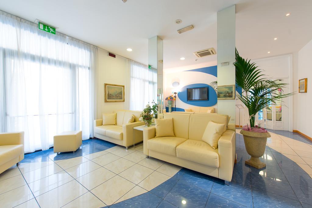 Hotel Giulietta Riccione Esterno foto