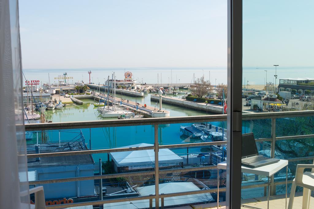 Hotel Giulietta Riccione Esterno foto