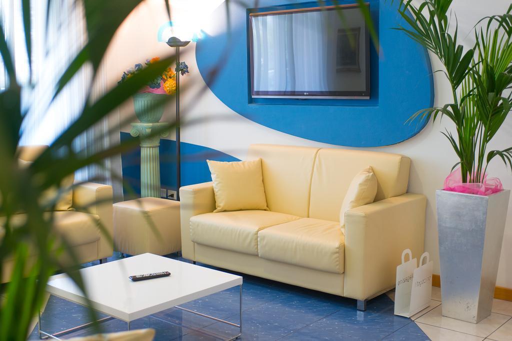Hotel Giulietta Riccione Esterno foto