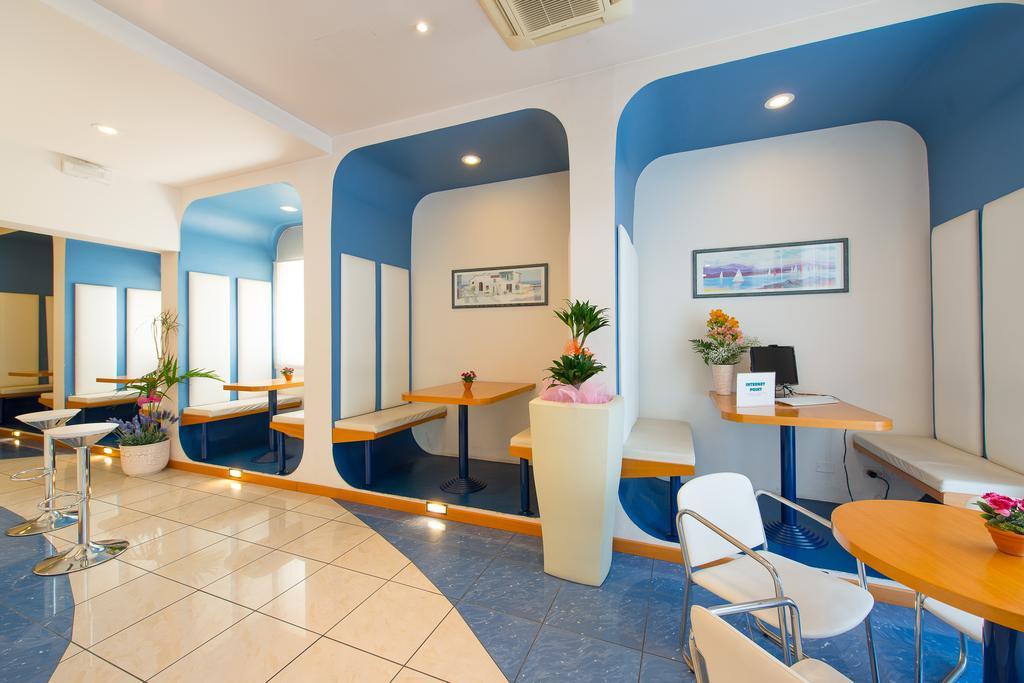 Hotel Giulietta Riccione Esterno foto
