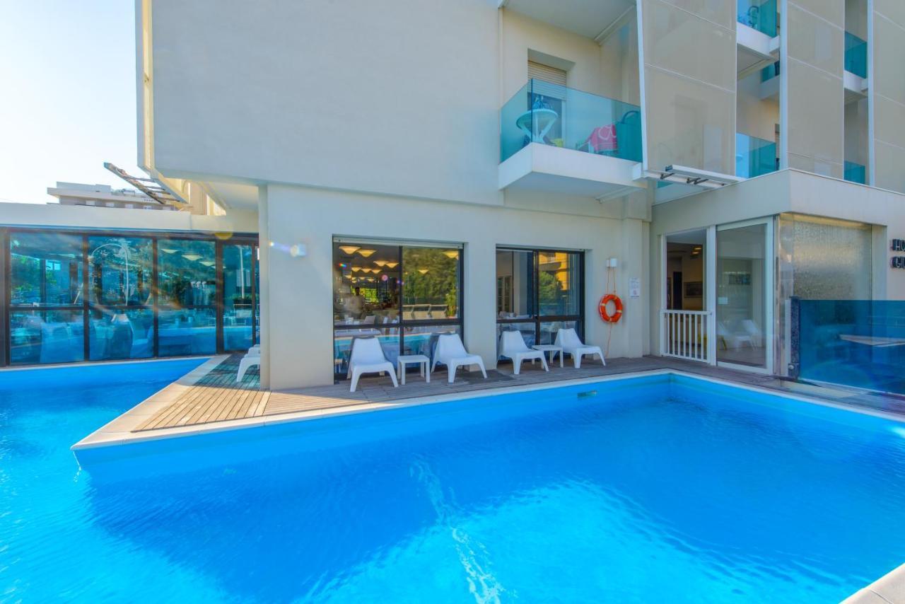 Hotel Giulietta Riccione Esterno foto