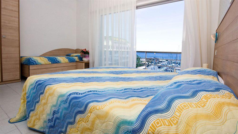 Hotel Giulietta Riccione Esterno foto